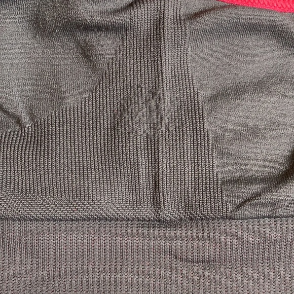 Old Navy Sports Bra - Picture 5 of 5